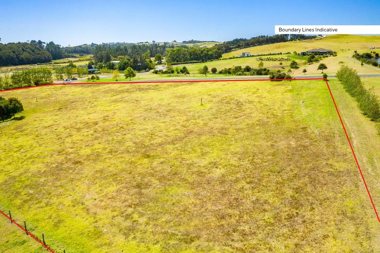 Photo of property in 14 Daniel Parade, Mangawhai, Wellsford, 0975