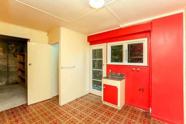 Photo of property in 35a Breakwater Road, Moturoa, New Plymouth, 4310