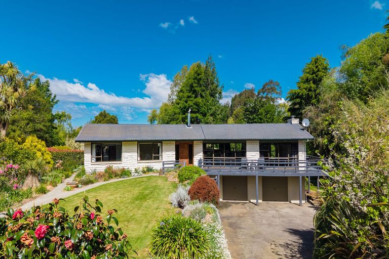 Photo of property in 11-17 Hayes Street, Waimate, 7924