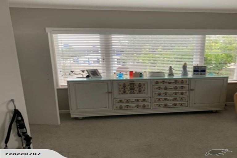 Photo of property in 1/130 Onewa Road, Northcote, Auckland, 0627