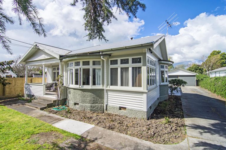 Photo of property in 24 Albert Street, Masterton, 5810