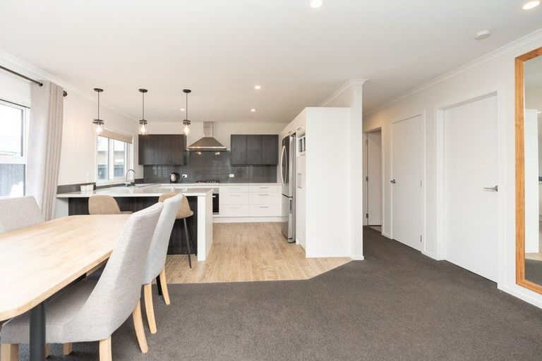 Photo of property in 33 Ladeira Place, Fitzroy, Hamilton, 3206