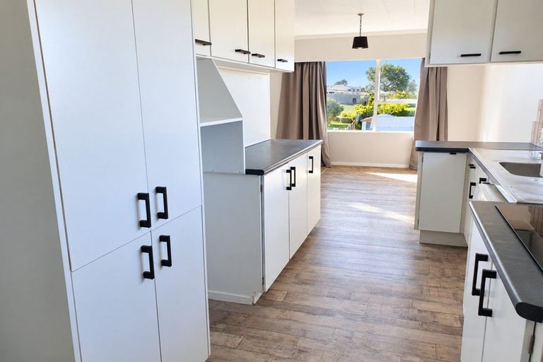 Photo of property in 12 Camellia Avenue, Bell Block, New Plymouth, 4312