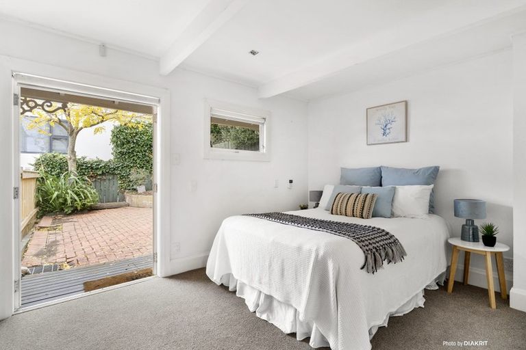 Photo of property in 17 Douglas Street, Mount Cook, Wellington, 6021