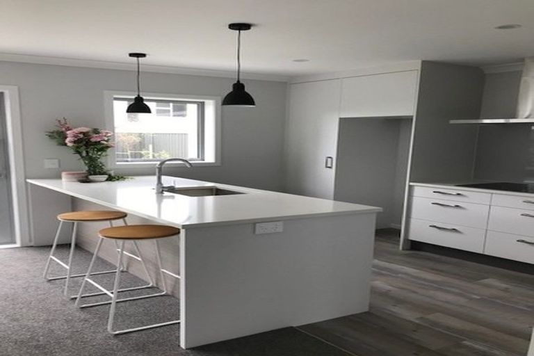 Photo of property in 9 Torea Place, Kenepuru, Porirua, 5022