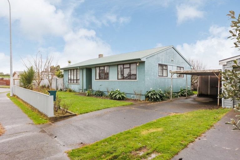 Photo of property in 64 Highbury Avenue, Highbury, Palmerston North, 4412