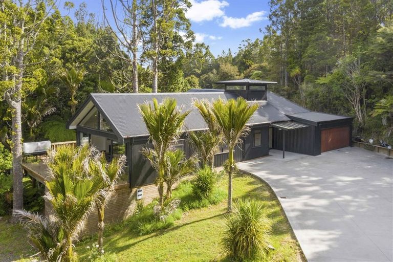 Photo of property in 123 Pinchgut Road, Kaukapakapa, 0873