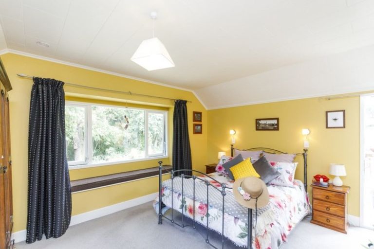 Photo of property in 1230 Colyton Road, Ashhurst, Palmerston North, 4470