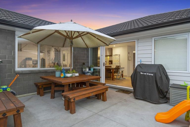Photo of property in 84 Penetaka Heights, Pyes Pa, Tauranga, 3112