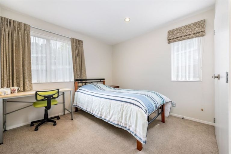 Photo of property in 10a Merchant Avenue, Te Atatu South, Auckland, 0610