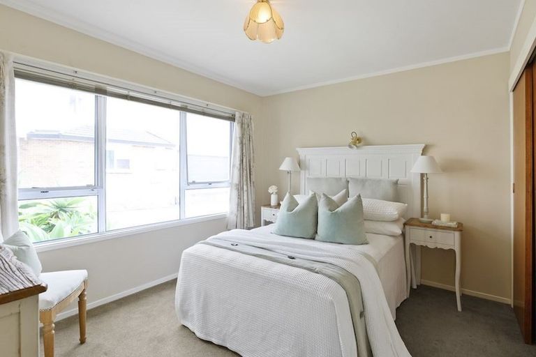 Photo of property in 5/116a Mokoia Road, Chatswood, Auckland, 0626