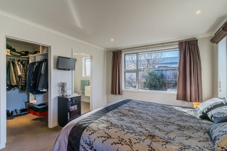 Photo of property in 14 William James Close, Mosgiel, 9024