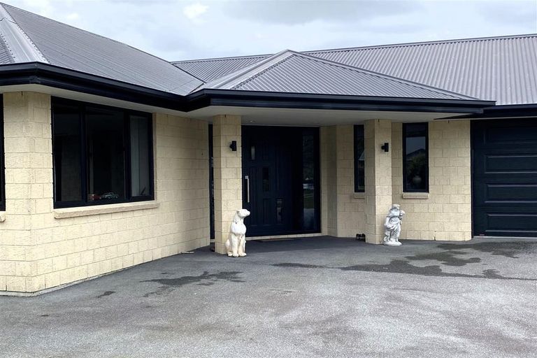 Photo of property in 23 Ridgeway Drive, Greymouth, 7805