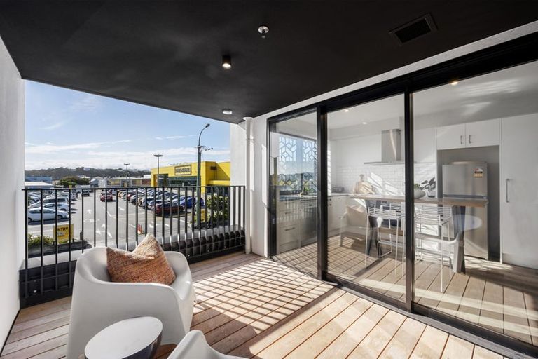 Photo of property in 206/2 Onepu Road, Kilbirnie, Wellington, 6022