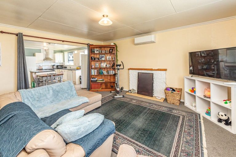 Photo of property in 48a Cornfoot Street, Castlecliff, Whanganui, 4501