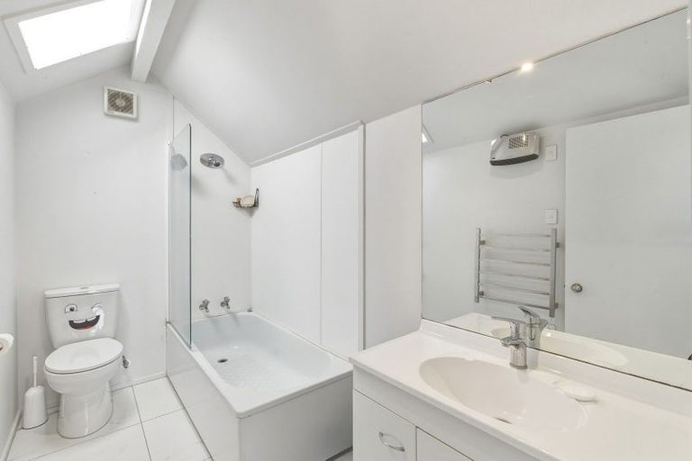 Photo of property in 6 Aiken Road, Saint Johns Hill, Whanganui, 4501