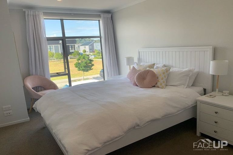 Photo of property in 13 Rangihina Road, Hobsonville, Auckland, 0616