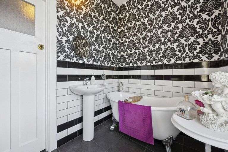 Photo of property in 217 Musselburgh Rise, Andersons Bay, Dunedin, 9013