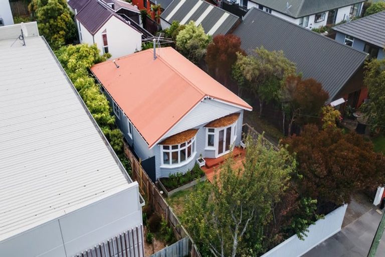 Photo of property in 1/166 Main Road, Redcliffs, Christchurch, 8081