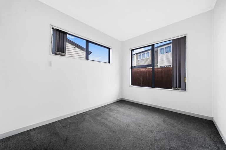 Photo of property in 43 Wickman Way, Mangere East, Auckland, 2024