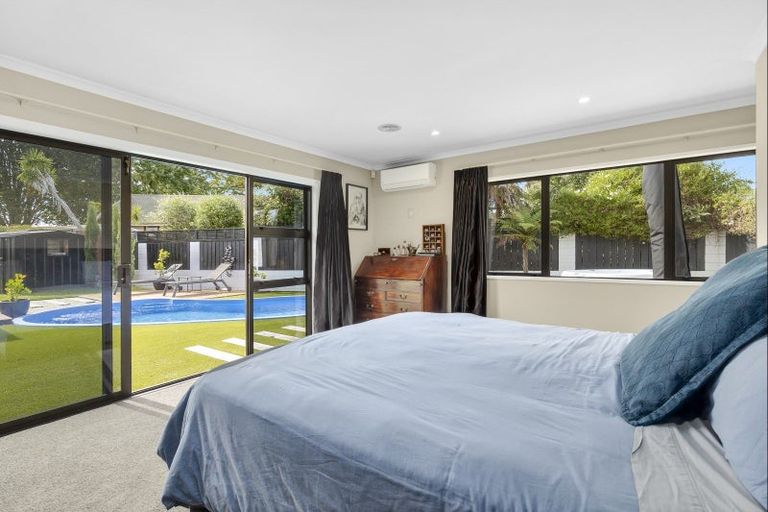 Photo of property in 262 Shakespeare Street, Leamington, Cambridge, 3432