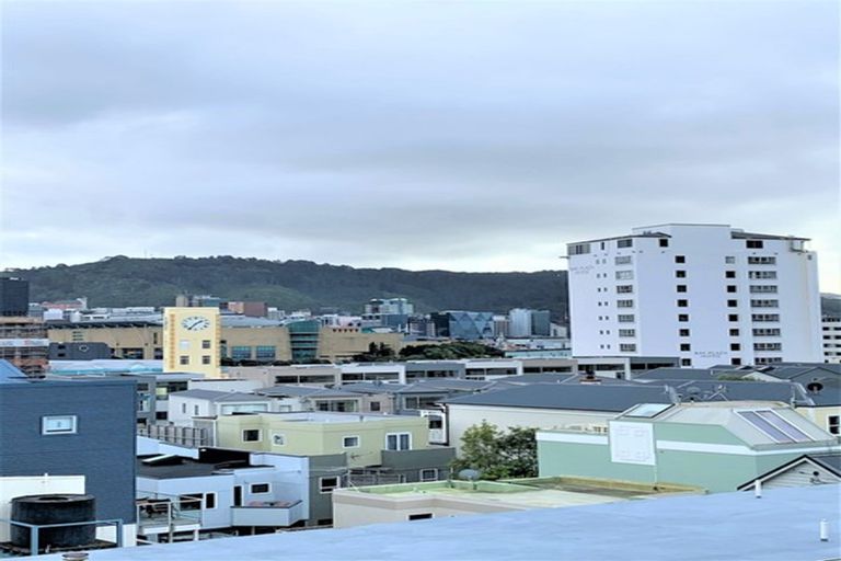 Photo of property in 12/37 Majoribanks Street, Mount Victoria, Wellington, 6011