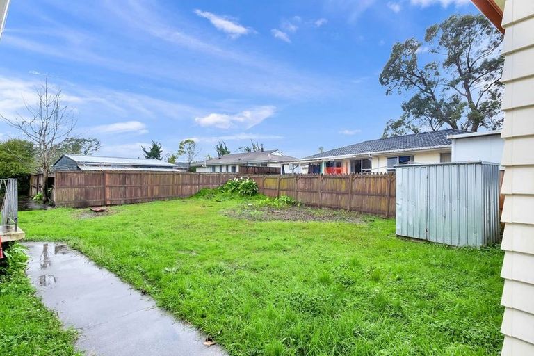 Photo of property in 27 Camphora Place, Ranui, Auckland, 0612