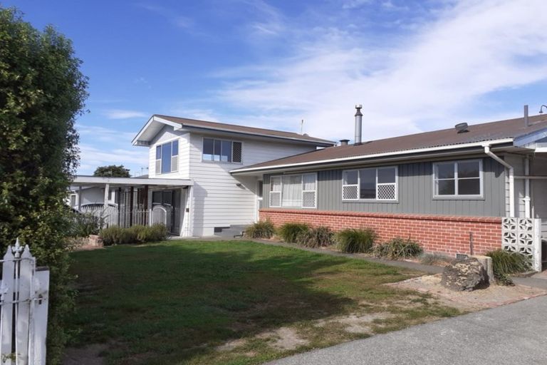 Photo of property in 37 James Foley Avenue, Pirimai, Napier, 4112