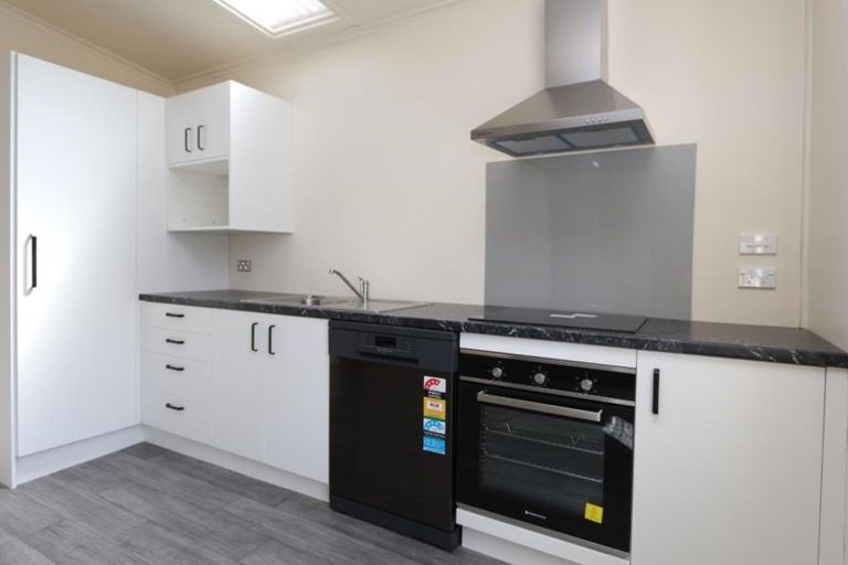 Photo of property in 37 Harbour Terrace, Careys Bay, Port Chalmers, 9023