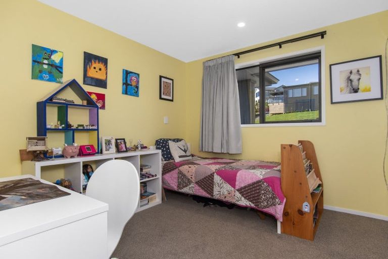 Photo of property in 6 Greenvale Place, Welcome Bay, Tauranga, 3112