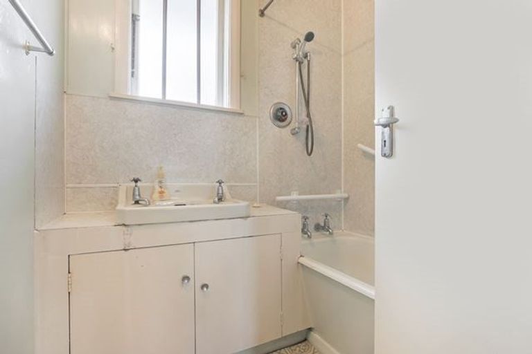 Photo of property in 25 Hill Crescent, Papakura, 2110