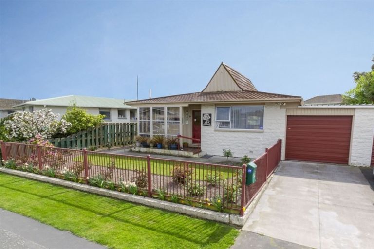 Photo of property in 2b Walker Place, Rangiora, 7400