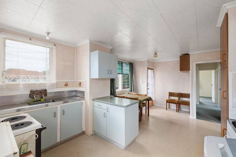 Photo of property in 34 Kummer Crescent, Masterton, 5810