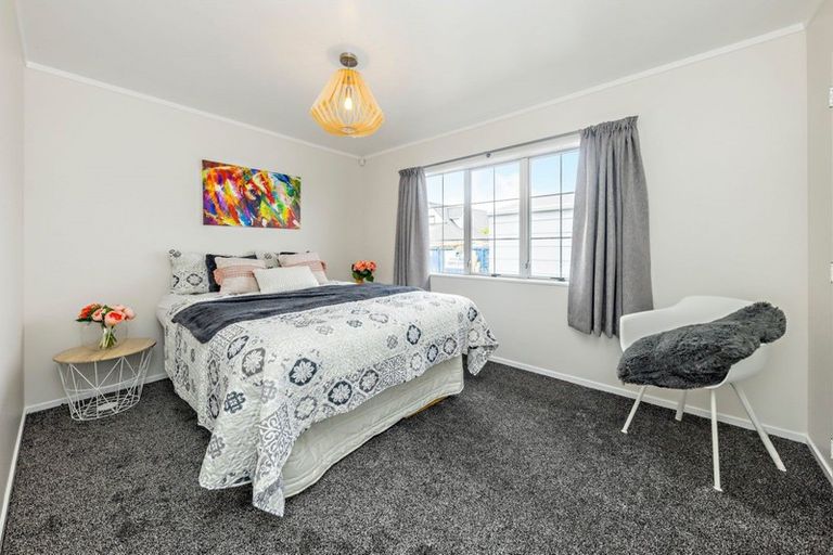 Photo of property in 4 Kepler Place, Clover Park, Auckland, 2019