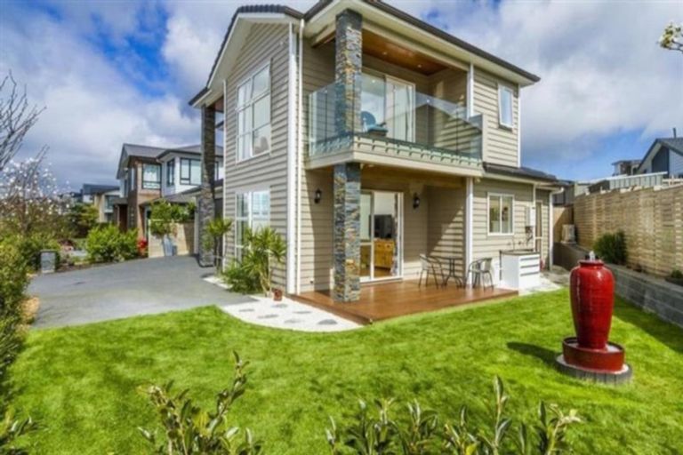 Photo of property in 4 Eastreef Court, Long Bay, Auckland, 0630