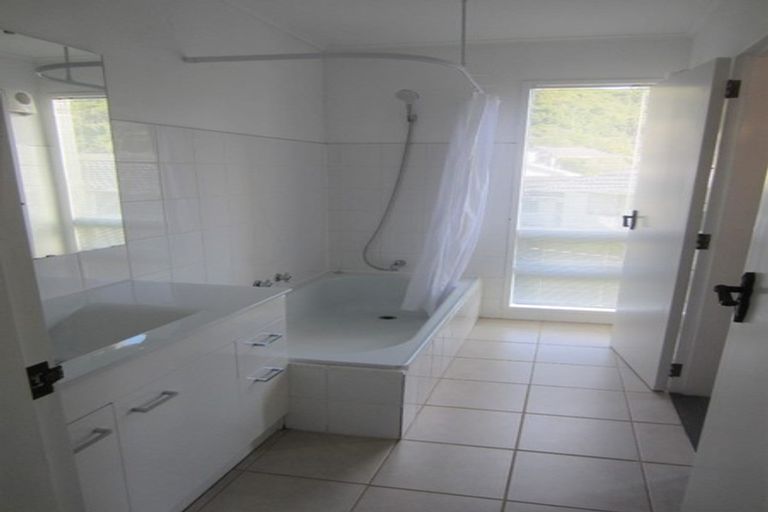 Photo of property in 79 Oriel Avenue, Tawa, Wellington, 5028