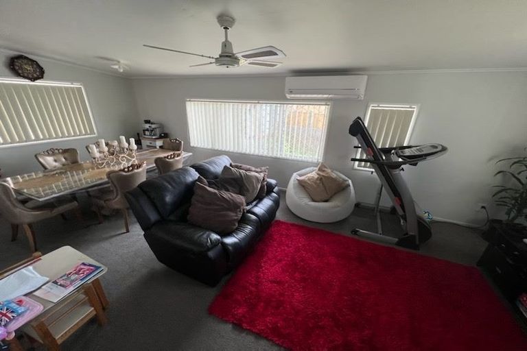 Photo of property in 16 Dreifuss Place, Mangere East, Auckland, 2024