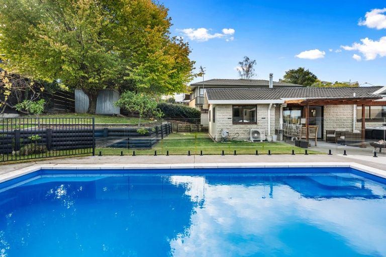 Photo of property in 6 Cumberland Rise, Taradale, Napier, 4112