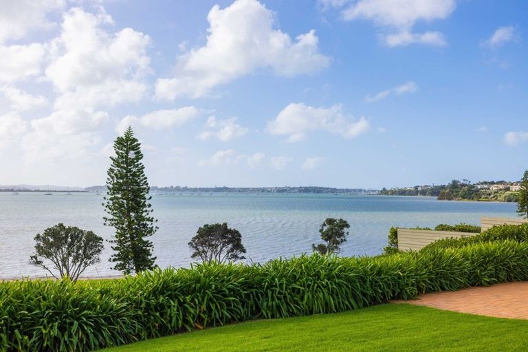 Photo of property in 32 Bramley Drive, Farm Cove, Auckland, 2012