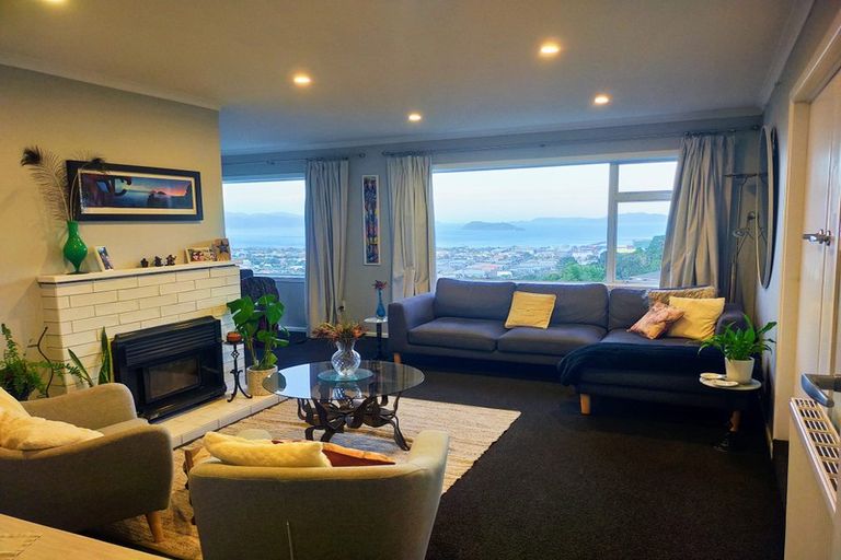 Photo of property in 68 Dowse Drive, Maungaraki, Lower Hutt, 5010