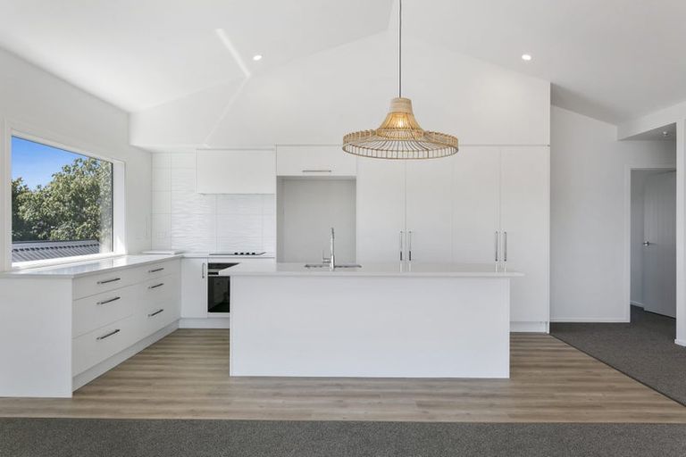 Photo of property in 9 Otaketake Drive, Kinloch, 3377