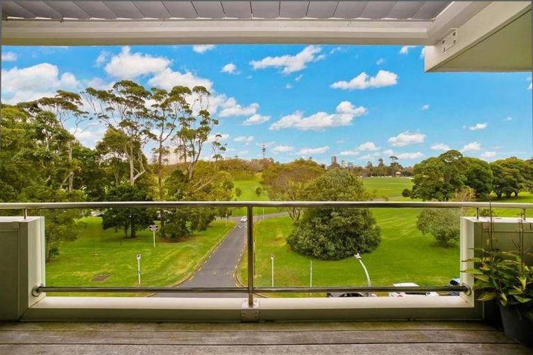 Property details for 5a/23 Street, Newmarket, Auckland, 1023