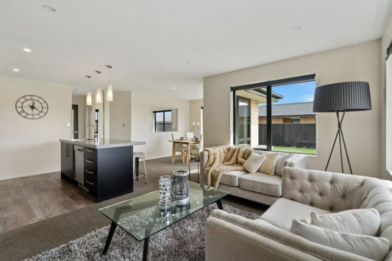 Photo of property in 2 Bellbird Place, Rolleston, 7614