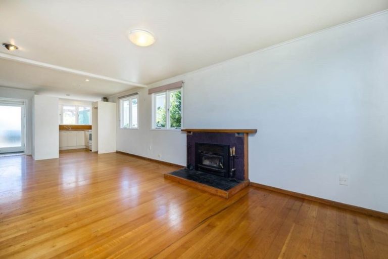 Photo of property in 39 Chorley Avenue, Massey, Auckland, 0614