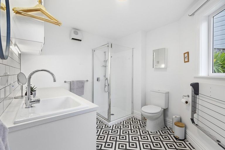 Photo of property in 10 Jackson Street, Island Bay, Wellington, 6023