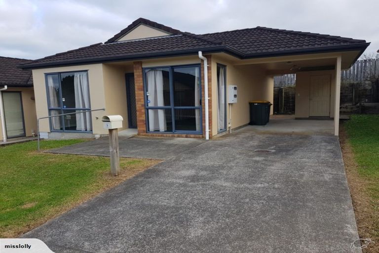 Photo of property in Carwyn Place, 9/352a Swanson Road, Ranui, Auckland, 0612