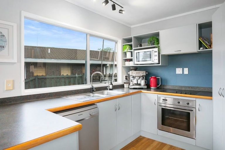 Photo of property in 39 Sheridan Crescent, Leamington, Cambridge, 3432