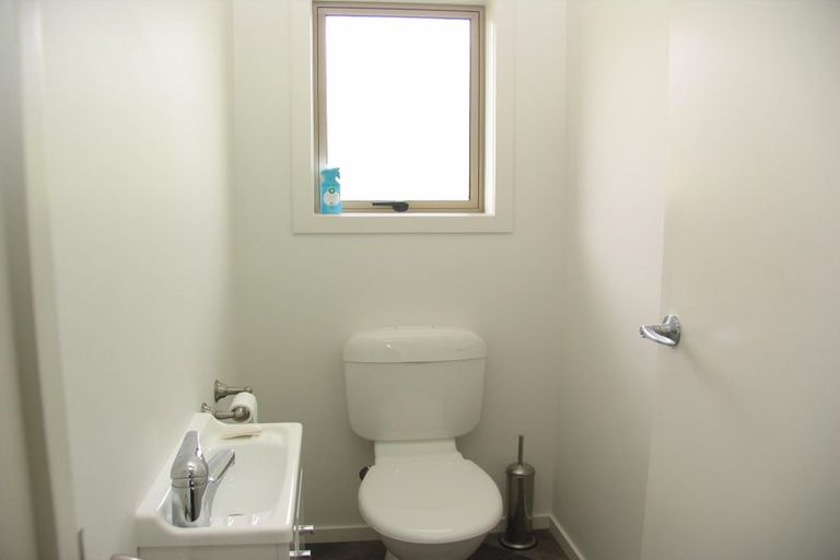 Photo of property in 8 Hector Close, Kingston, Athol, 9793