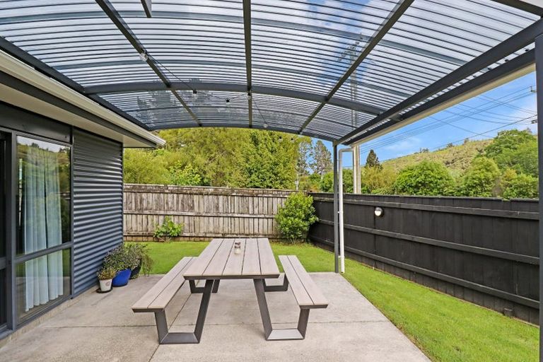 Photo of property in 186 Plateau Road, Te Marua, Upper Hutt, 5018