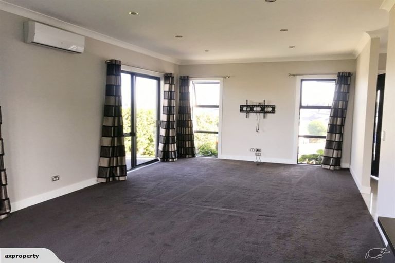 Photo of property in 16 Rigg Place, Flagstaff, Hamilton, 3210